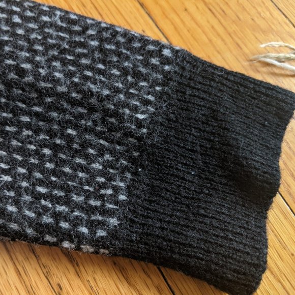 J. Crew Merino Wool Sweater L (fits Med) - Picture 4 of 9